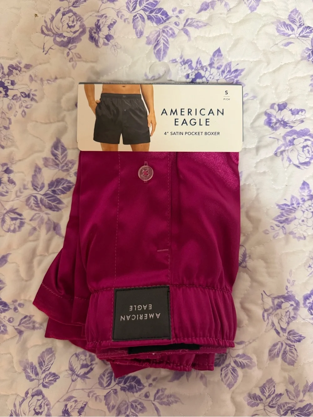 American Eagle Satin Boxer Shorts in Magenta